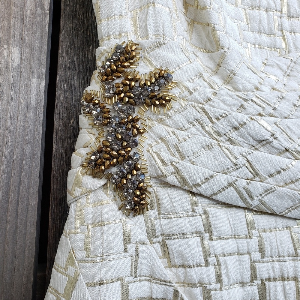 Kay Unger White Gold Accented Beaded Waist Dress - Picture 2 of 6